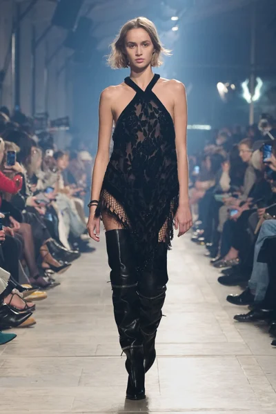Look 46